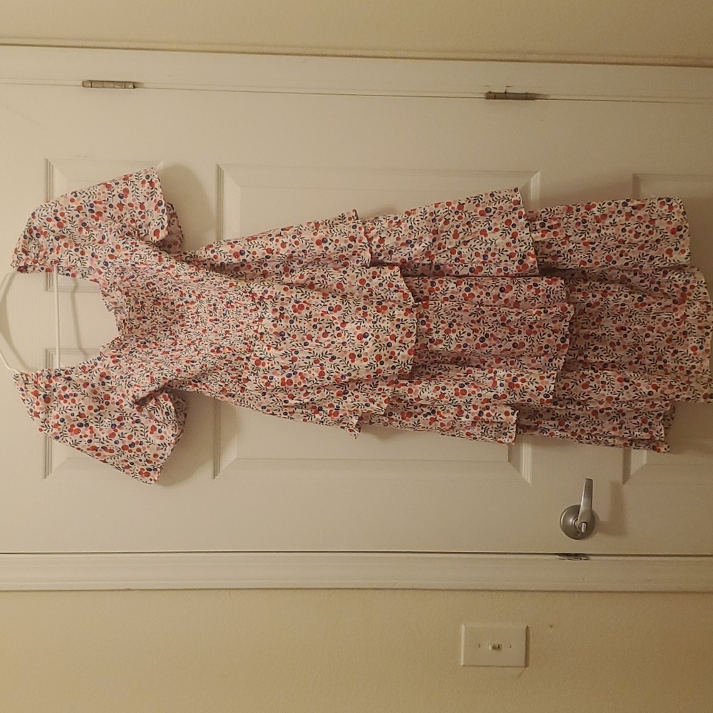 Dainty spring tiered midi dress